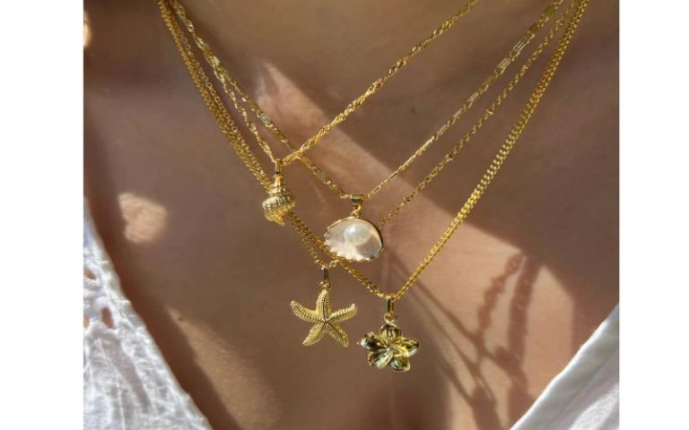 How to Mix Vintage and Modern Jewelry for a Fresh Look